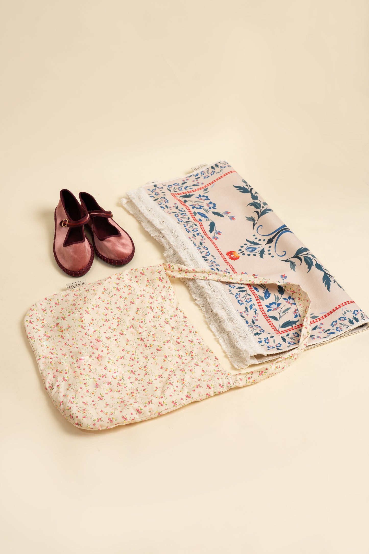The Soft Bloom Tote Set